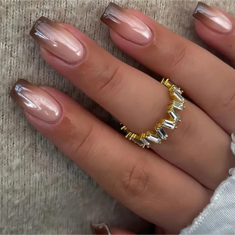 24 PCS Brown French and Natural Color Press-On Nails Simple Chic Medium Length